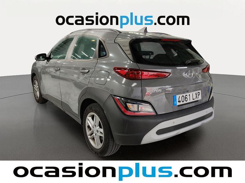 Usado Hyundai Kona 120 CV (88 kW) 2022 Gris SUV