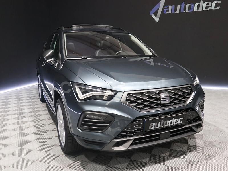 Usado Seat Ateca FR 150 CV (110 kW) 2021 Gris / plata SUV