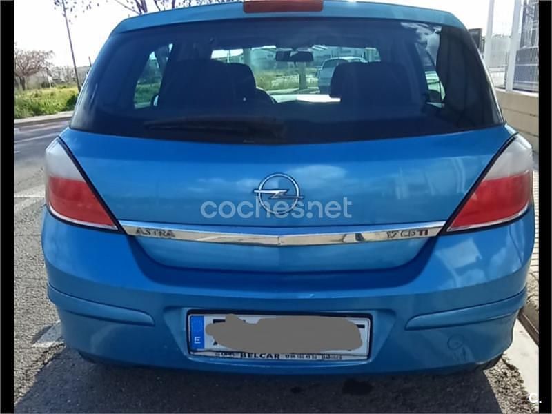 Usado Opel Astra Enjoy 100 CV (73 kW) 2004 Azul Berlina