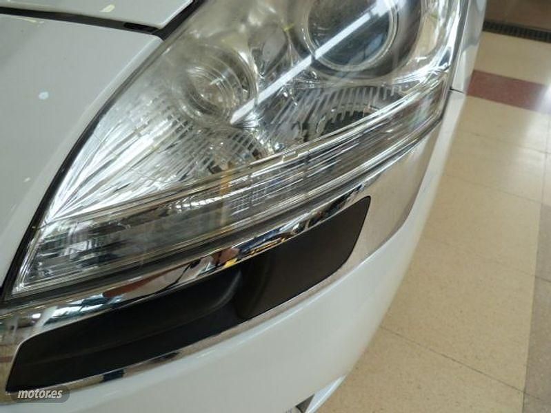 Usado Peugeot 5008 Sport 156 CV (114 kW) 2010 Blanco Monovolumen