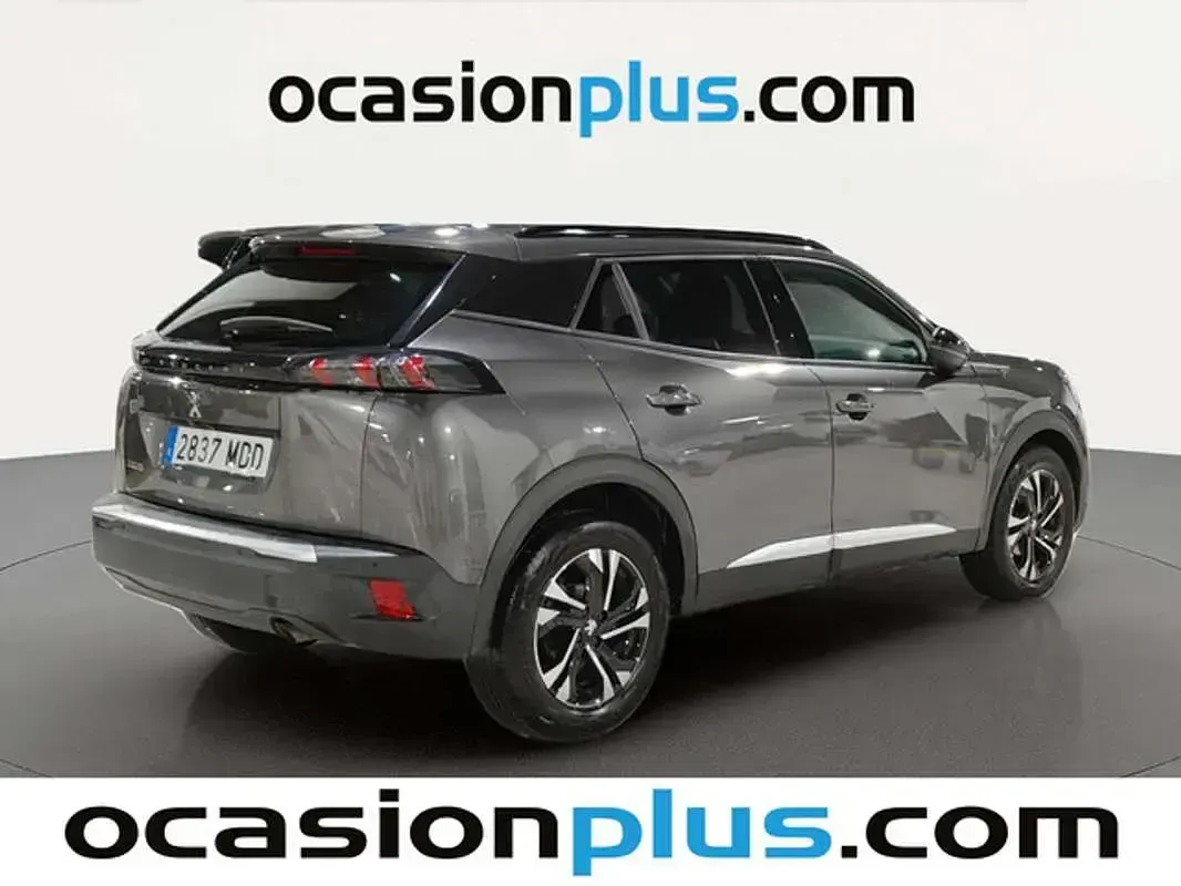 Usado Peugeot 2008 Allure 101 CV (74 kW) 2022 Gris SUV