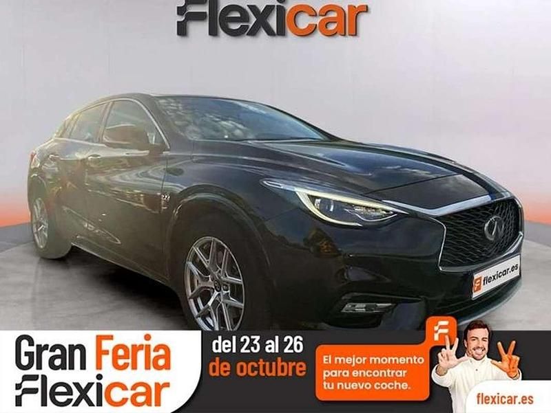 Negro Usado 2016 Infiniti Q30 Premium Utilitario | 14.690 € (Super precio) - Imagen 1/4