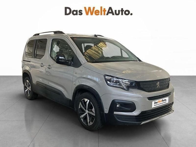 Usado Peugeot Rifter GT 130 CV (95 kW) 2021 Gris / plata Monovolumen