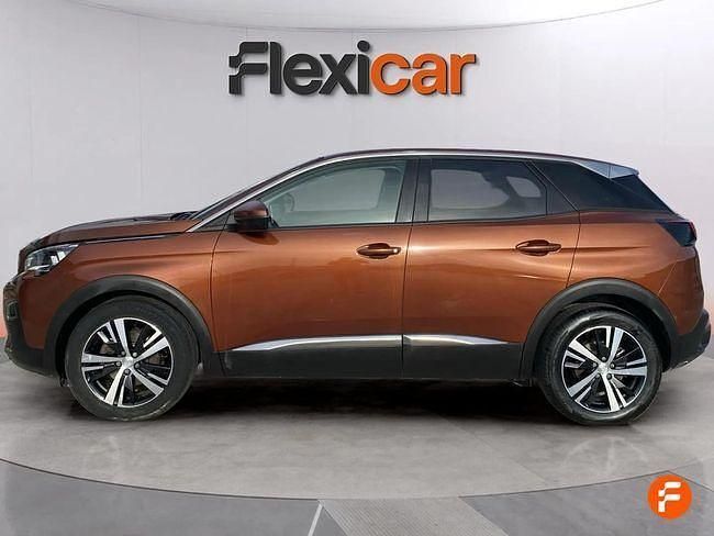 Usado Peugeot 3008 Allure 130 CV (95 kW) 2020 Marrón SUV