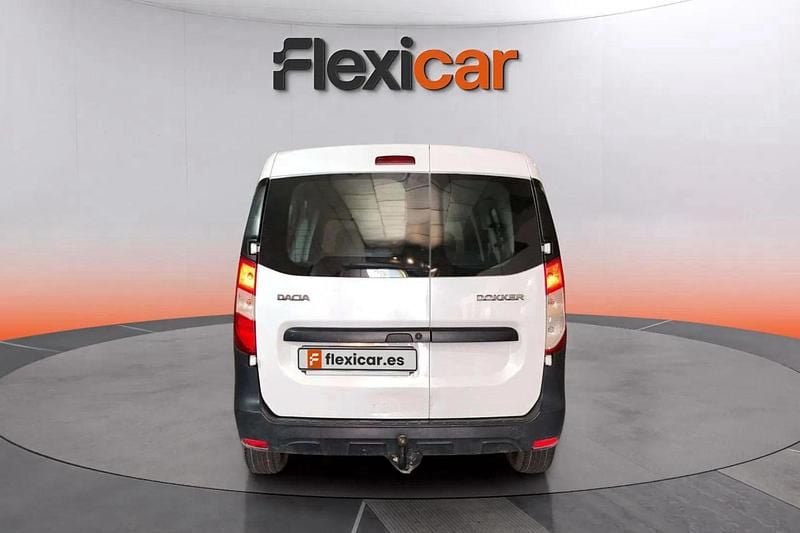 Usado Dacia Dokker Ambiance 75 CV (55 kW) 2017 Blanco Monovolumen