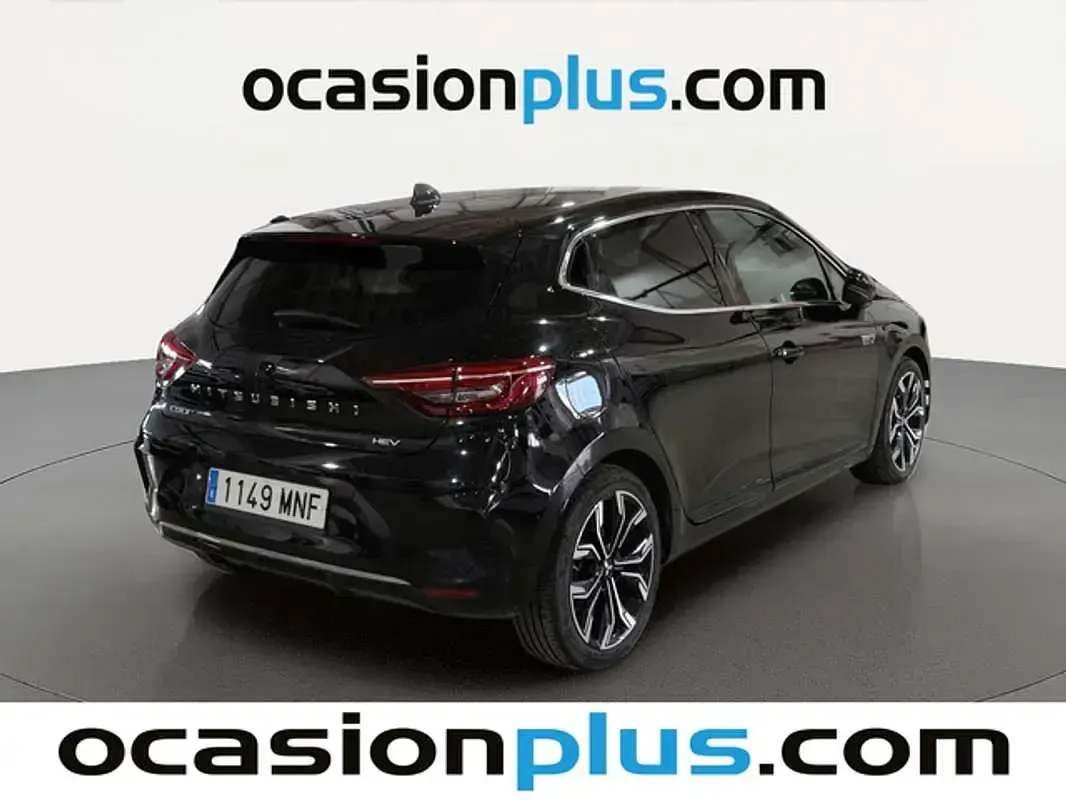 Usado Mitsubishi Colt 143 CV (105 kW) 2024 Negro Utilitario