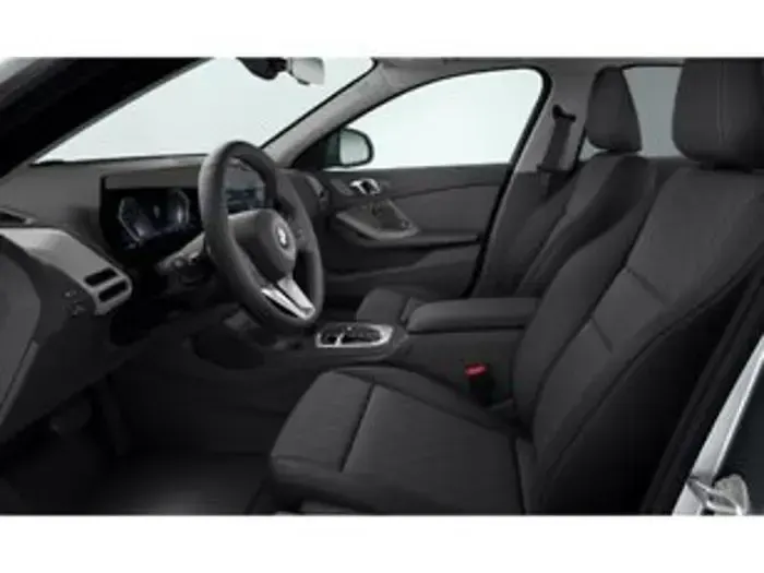 Usado BMW 120 Comfort Edition 163 CV (119 kW) 2025 Gris Utilitario
