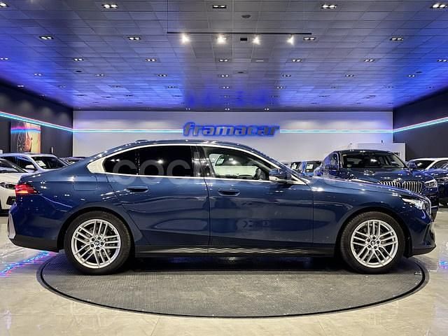 Usado BMW 520 Comfort Edition 197 CV (144 kW) 2024 Azul Berlina