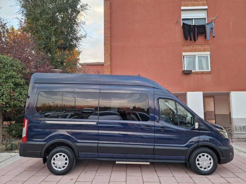 Usado Ford Transit Trend 130 CV (95 kW) 2019 Azul Familiar