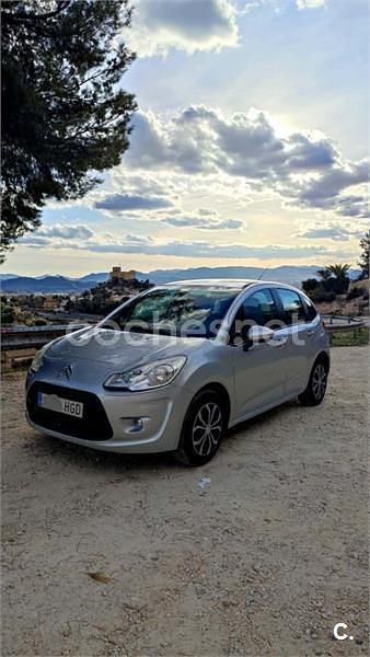 Usado Citroën C3 Attraction 68 CV (50 kW) 2011 Gris / plata Berlina