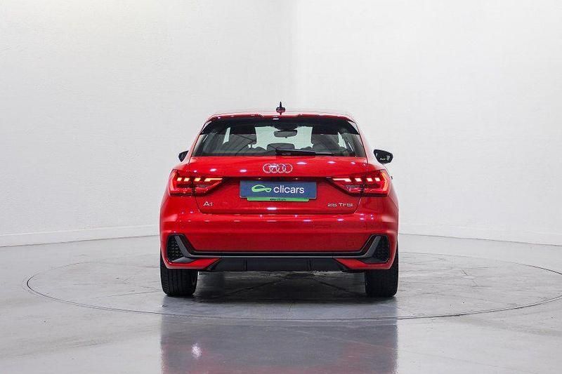 Usado Audi A1 Sportback 95 CV (69 kW) 2022 Rojo Utilitario