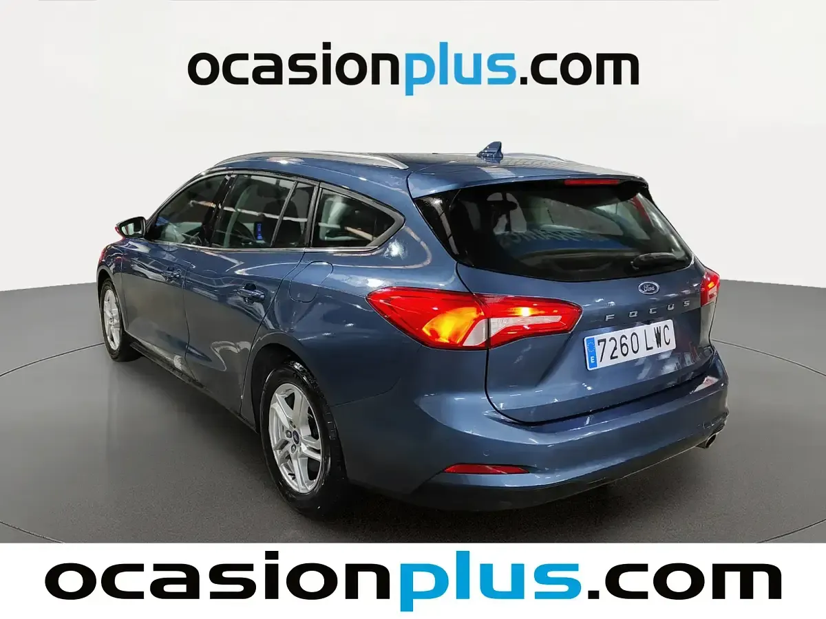 Usado Ford Focus Trend+ 120 CV (88 kW) 2022 Azul Familiar
