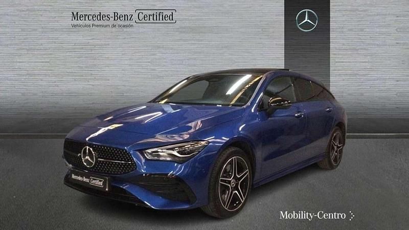 Usado Mercedes CLA250e Shooting Brake 219 CV (161 kW) 2024 Azul Familiar