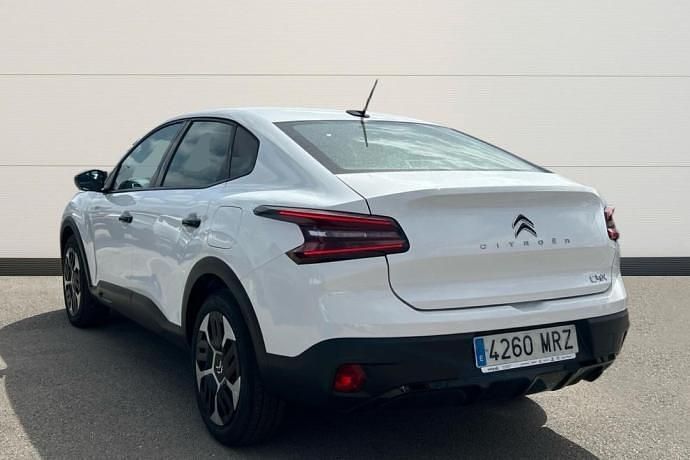 Käytetty Citroën C4 PureTech 100 HP (73 kW) 2024 Katumaasturi