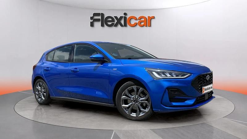Używany Ford Focus ST-Line 155 KM (114 kW) 2023 Sedan/Limuzyna