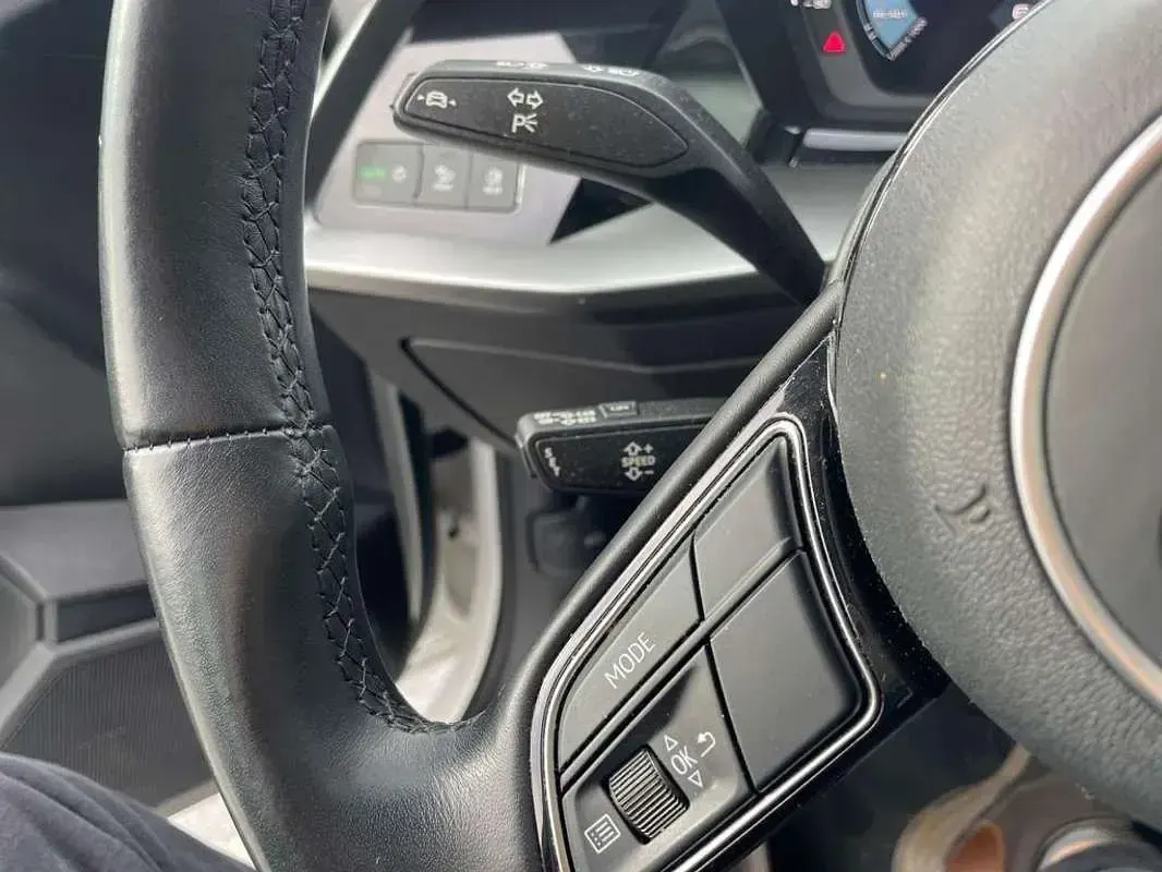 Usado Audi A3 Sportback Advanced 116 CV (85 kW) 2021 Blanco Utilitario