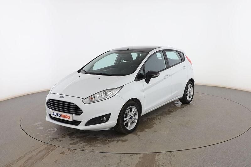 Usado Ford Fiesta Trend 100 HP (73 kW) 2015 Sedan