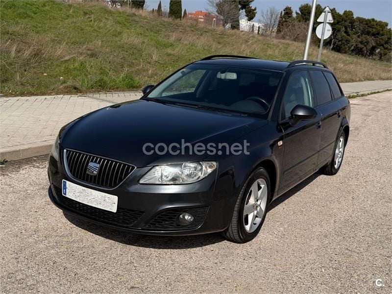 Usado Seat Exeo Style 143 CV (105 kW) 2011 Negro Familiar