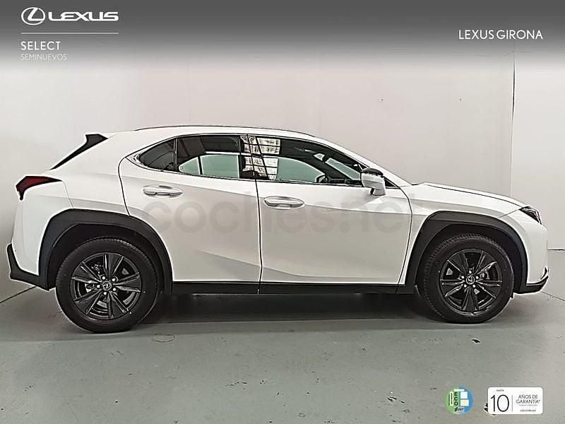 Usado Lexus UX 184 CV (135 kW) 2023 Blanco SUV