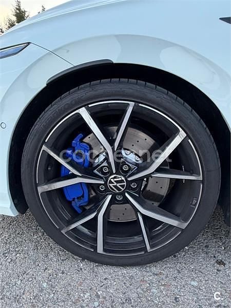 Usado VW Golf VIII R 320 CV (235 kW) 2024 Blanco Berlina