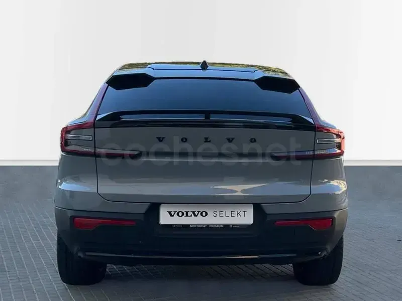 Usado Volvo EC40 Plus 185 kW (252 CV) 2024 Eléctrico SUV