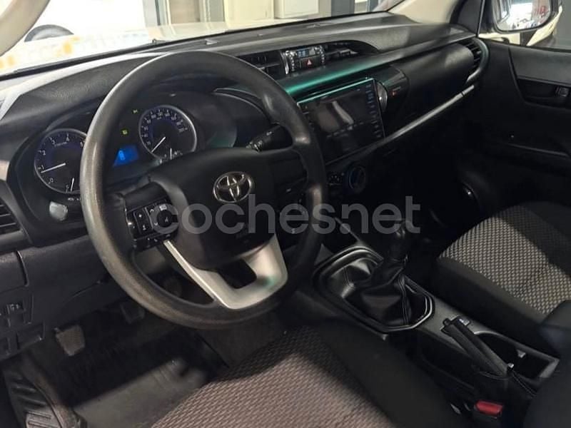 Usado Toyota HiLux 150 CV (110 kW) 2017 Blanco Recogida
