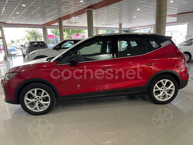 Usado Seat Arona FR 110 CV (80 kW) 2023 Rojo SUV