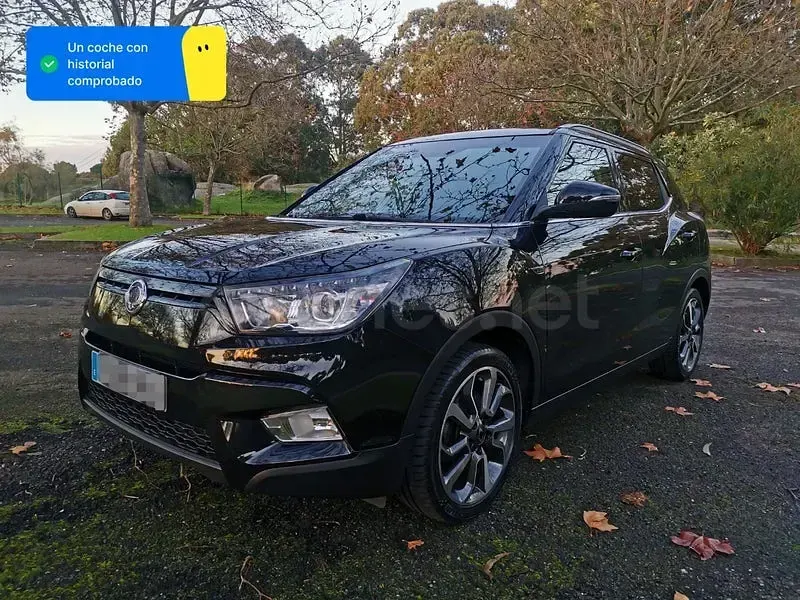 Usado SsangYong Tivoli Limited 115 CV (84 kW) 2016 Negro SUV