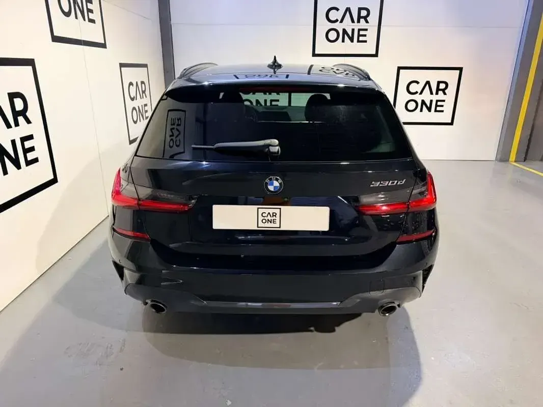 Usado BMW 330 286 CV (210 kW) 2021 Negro Familiar
