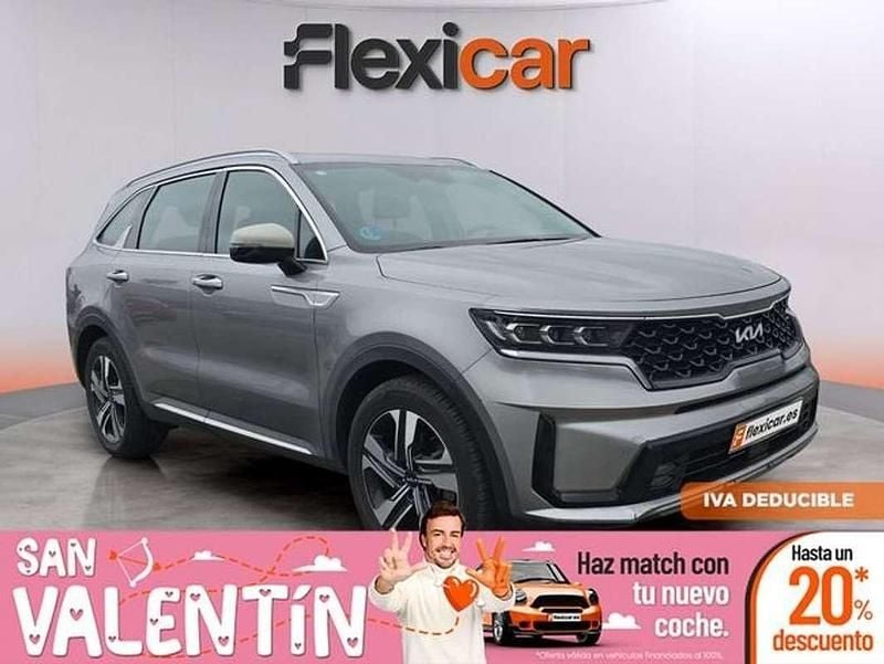 Usado Kia Sorento 232 CV (170 kW) 2023 Gris SUV
