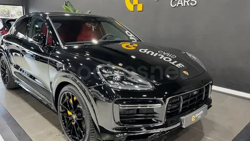 Usado Porsche Cayenne Turbo 550 CV (404 kW) 2021 Negro SUV