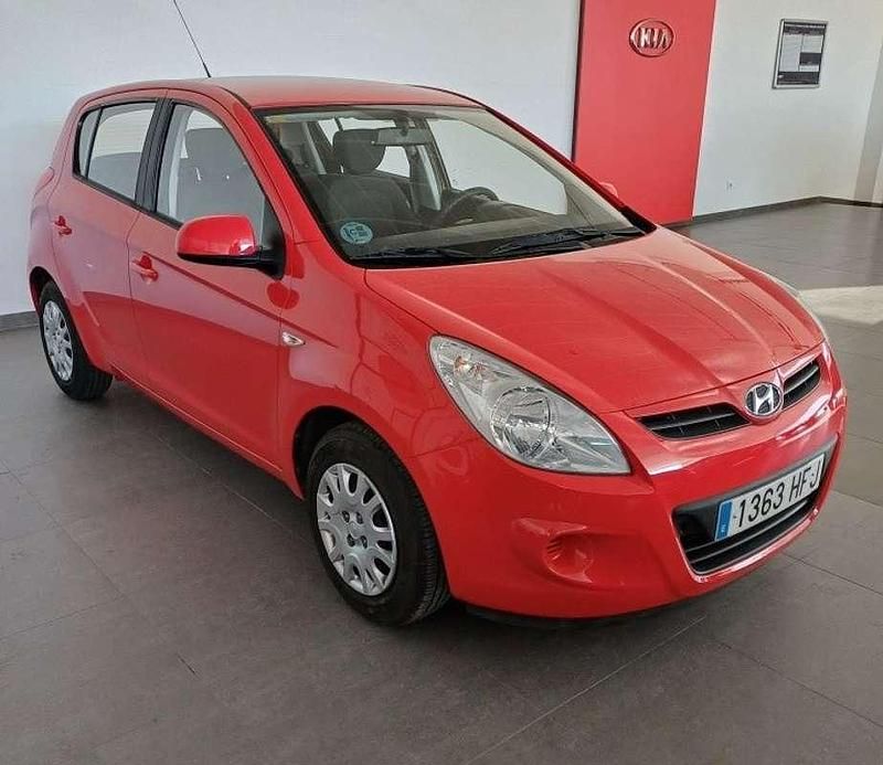 Brugt Hyundai i20 Classic 77 HK (56 kW) 2011 Rød Hatchback