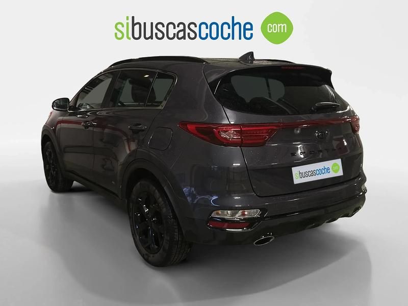 Usado Kia Sportage 130 CV (95 kW) 2021 Gris/plata SUV