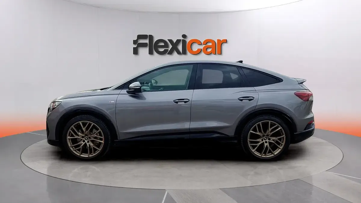 Usado Audi Q4 Sportback e-tron Premium 219 kW (299 CV) 2022 Gris SUV