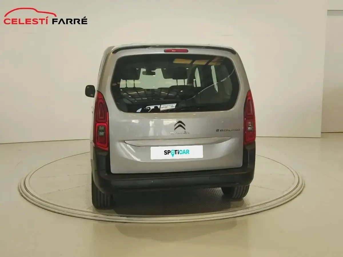 Usado Citroën Berlingo Feel 100 kW (136 CV) 2023 Gris Monovolumen