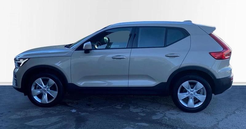 Usado Volvo XC40 Core 163 CV (119 kW) 2025 SUV