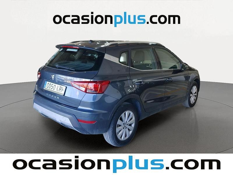 Usado Seat Arona Ecomotive 115 CV (84 kW) 2018 Gris SUV