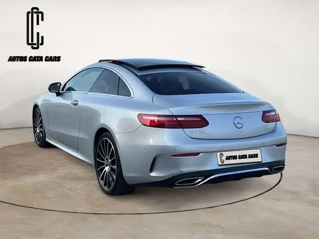 Usado Mercedes E350 299 CV (219 kW) 2019 Plateado Coupe