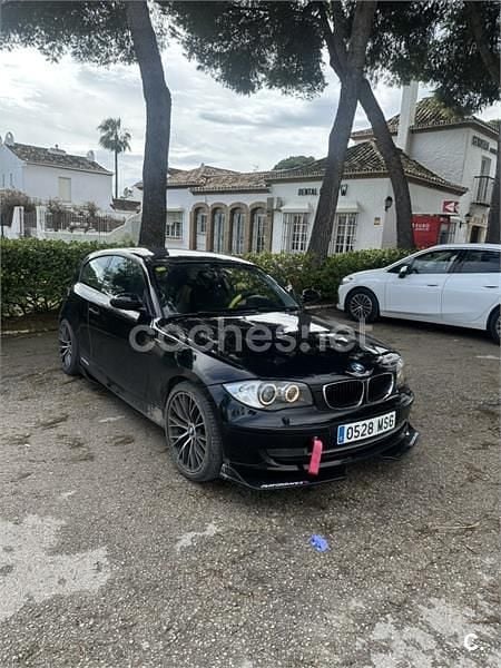 Usado BMW 120 177 CV (130 kW) 2008 Negro Utilitario