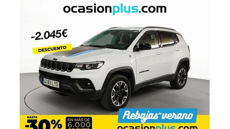 Negro Usado 2022 Jeep Compass Trailhawk SUV | 20.455 € (Precio justo) - Imagen 1/4