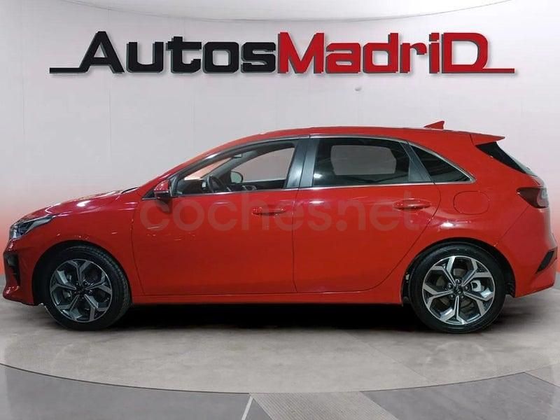 Usado Kia Ceed 100 CV (73 kW) 2019 Rojo Utilitario
