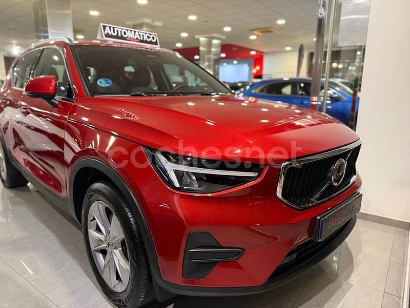 Usado Volvo XC40 Core 163 CV (119 kW) 2024 Rojo SUV