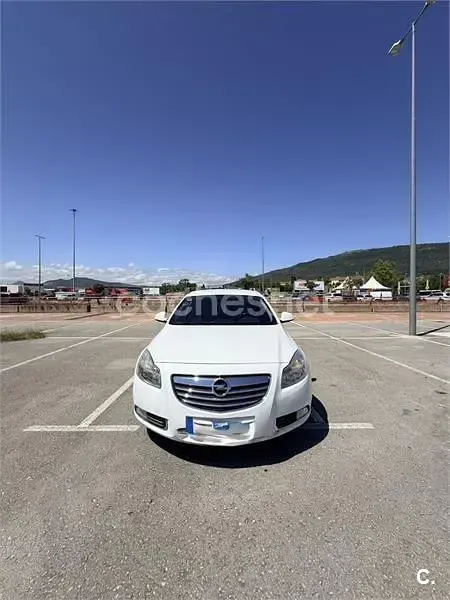 Usado Opel Insignia Edition 130 CV (95 kW) 2010 Blanco Berlina