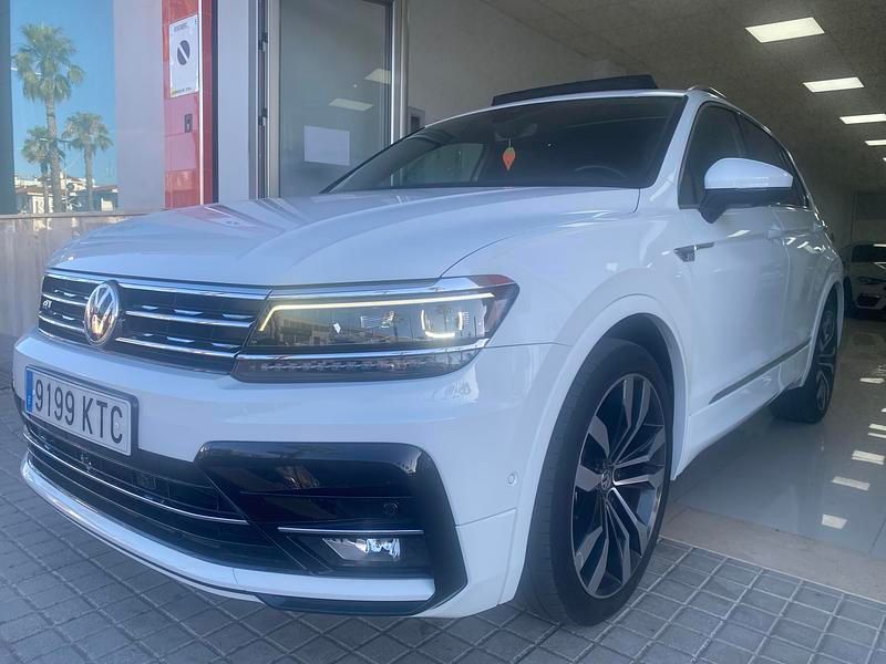 Usado VW Tiguan R-line 150 CV (110 kW) 2019 Blanco SUV