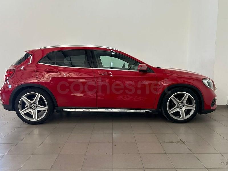 Occasion Mercedes GLA180 122 PK (89 kW) 2018 Rood SUV