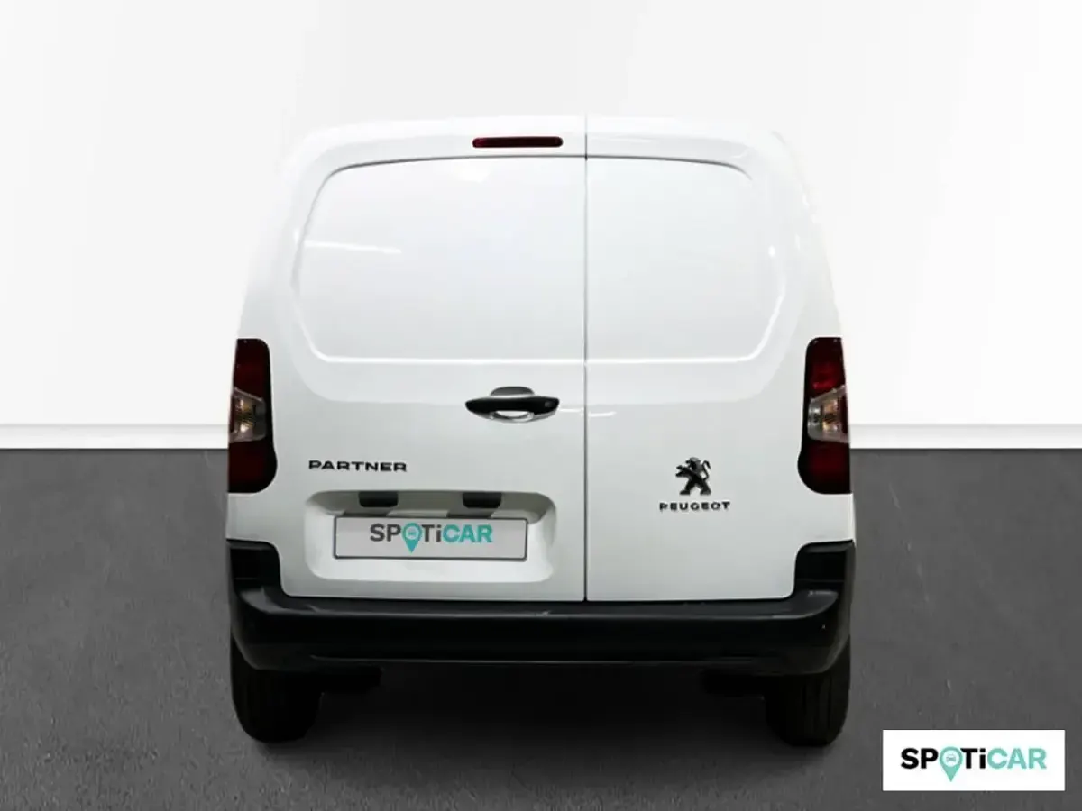 Usado Peugeot Partner 98 CV (72 kW) 2022 Blanco Monovolumen