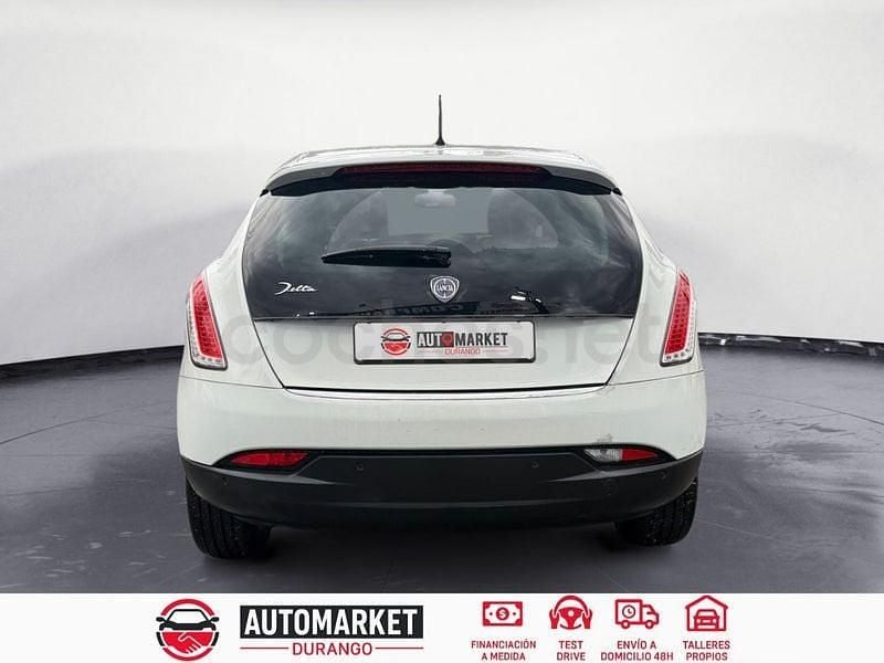 Usado Lancia Delta Gold 105 CV (77 kW) 2012 Blanco Utilitario
