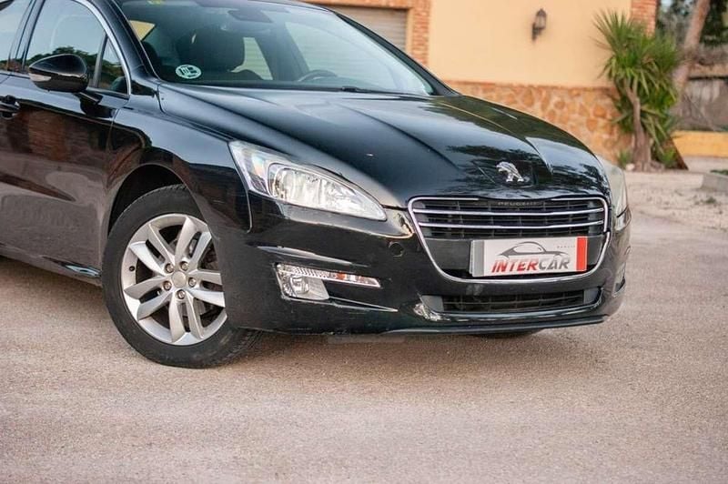 Usado Peugeot 508 Active 111 CV (81 kW) 2011 Negro Berlina