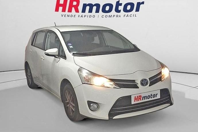 Usado 2015 Toyota Verso Monovolumen | 12.690 € (Precio justo) - Imagen 1/4