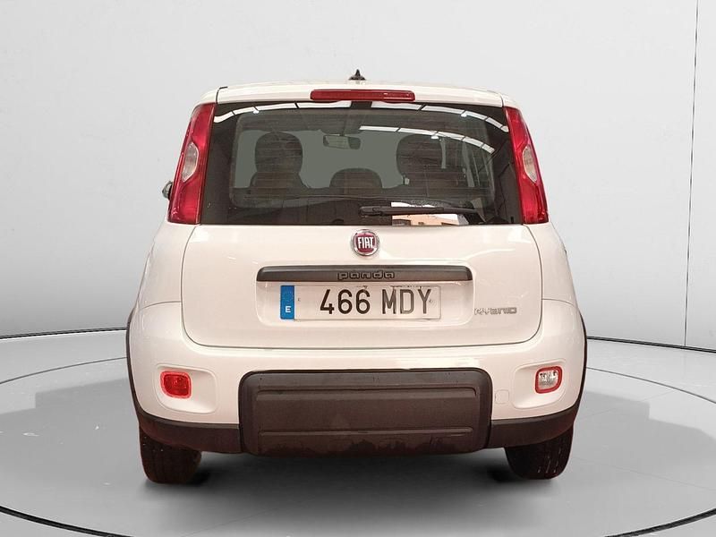 Usado Fiat Panda 69 CV (50 kW) 2022 Negro Utilitario